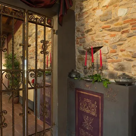 La Dimora Dei Conti, Indulge In A Country With Jacuzzi Facing The Town! Villa *